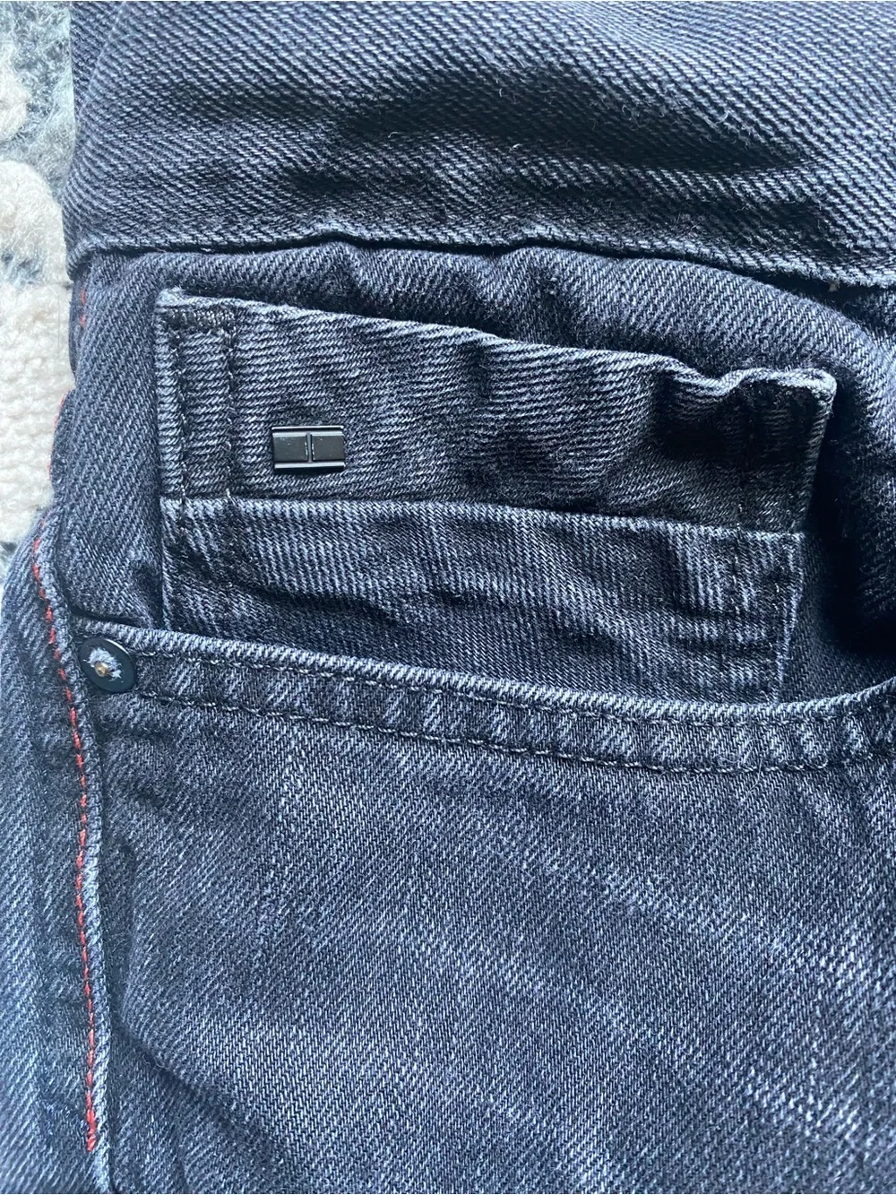 Tommy Hilfiger Men's Dark Black Slim Straight Jeans 32x32